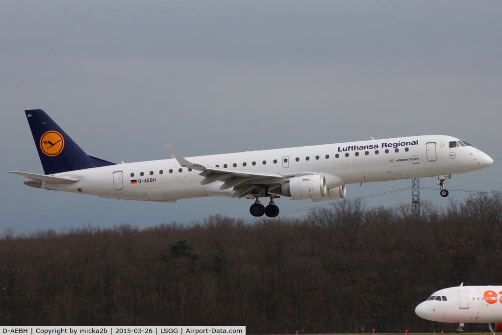 D-AEBH, 2011 Embraer 195LR (ERJ-190-200LR) C/N 19000447, Landing