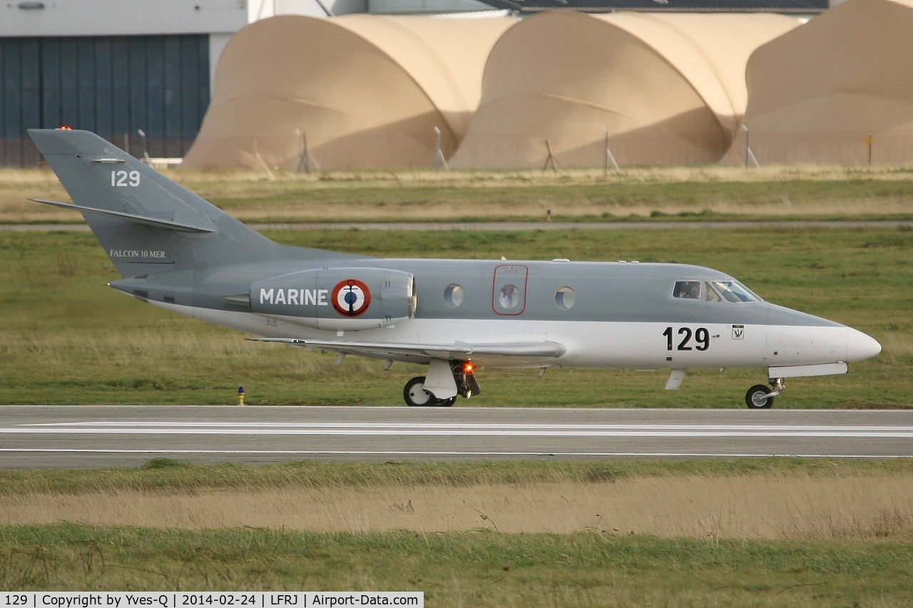 129, 1978 Dassault Falcon 10MER C/N 129, Dassault Falcon 10MER, Taxiing after landing rwy 26, Landivisiau Naval Air Base (LFRJ)