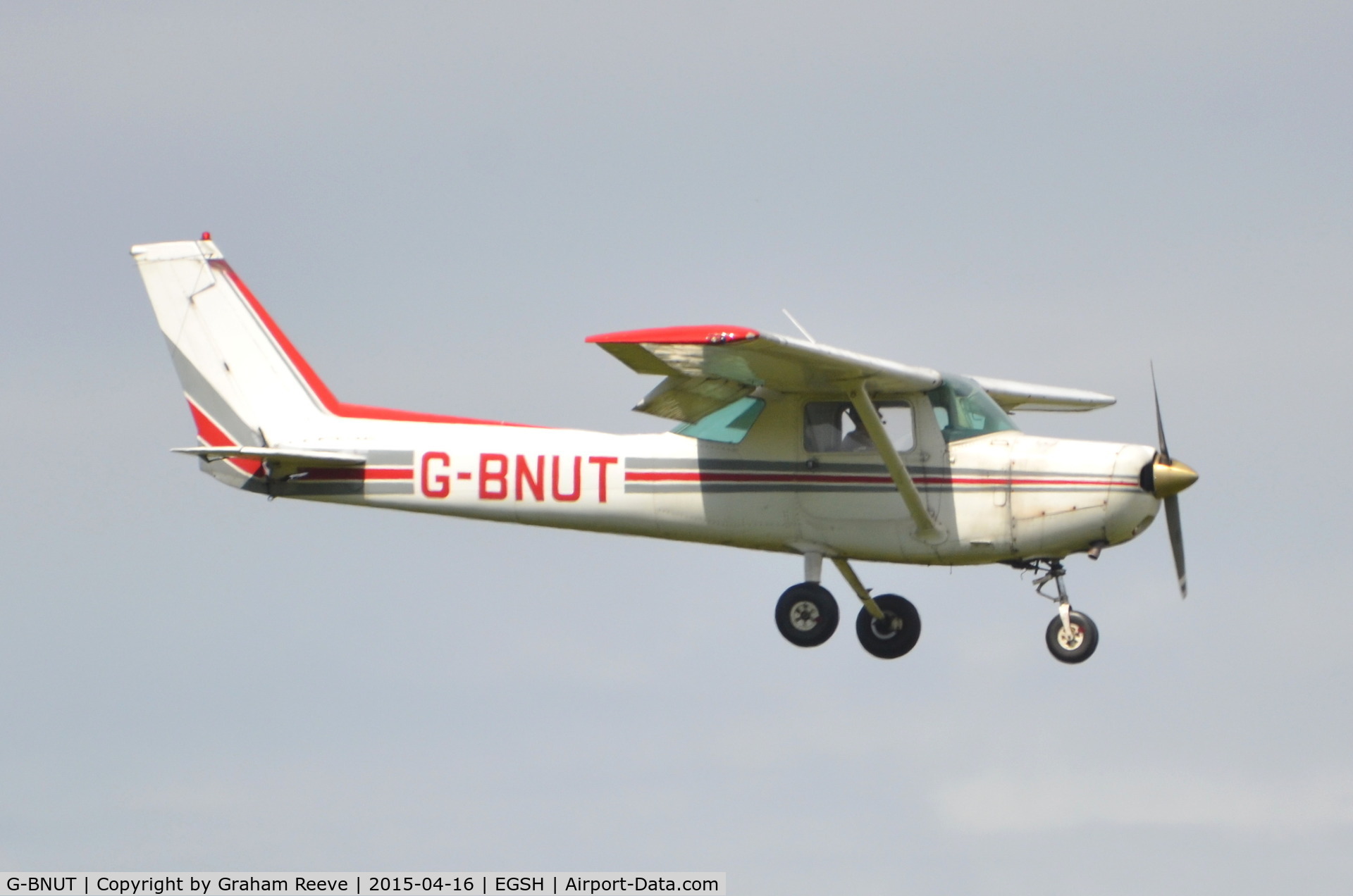 G-BNUT, 1978 Cessna 152 C/N 152-79458, Landing at Norwich.