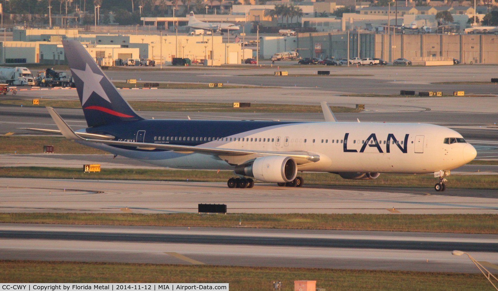 CC-CWY, 2007 Boeing 767-316/ER C/N 35231, LAN Chile