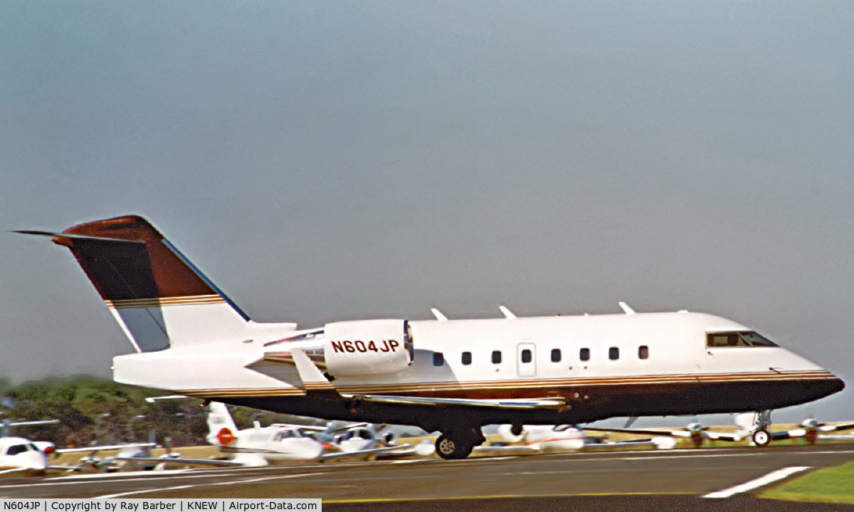 N604JP, 1999 Bombardier Challenger 604 (CL-600-2B16) C/N 5421, Canadair CL.604 Challenger [5421] New Orleans-Lakefront~N 11/10/2000
