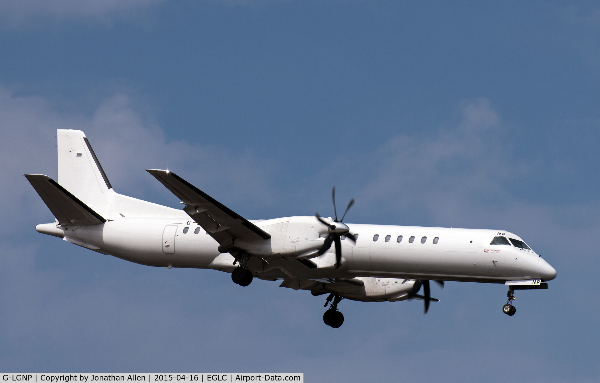 G-LGNP, 1995 Saab 2000 C/N 2000-018, On approach to London City Airport.
