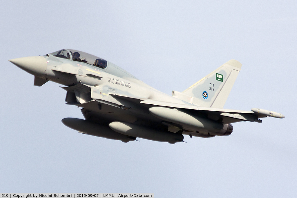 319, 2013 Eurofighter EF-2000 Typhoon T C/N CT003, Airborne from touch & go on arrival