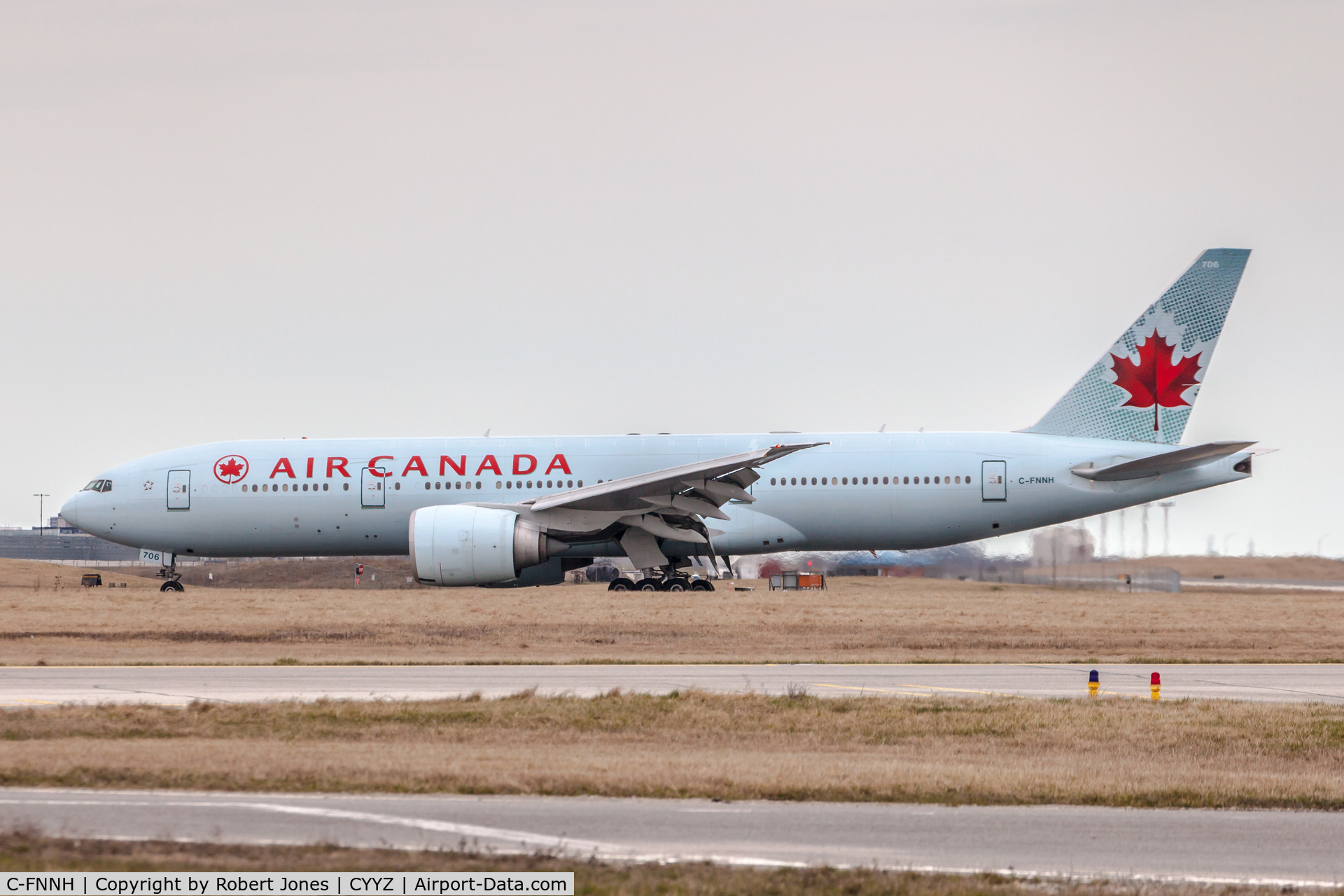 C-FNNH, 2008 Boeing 777-233/LR C/N 35247, At Toronto Pearson