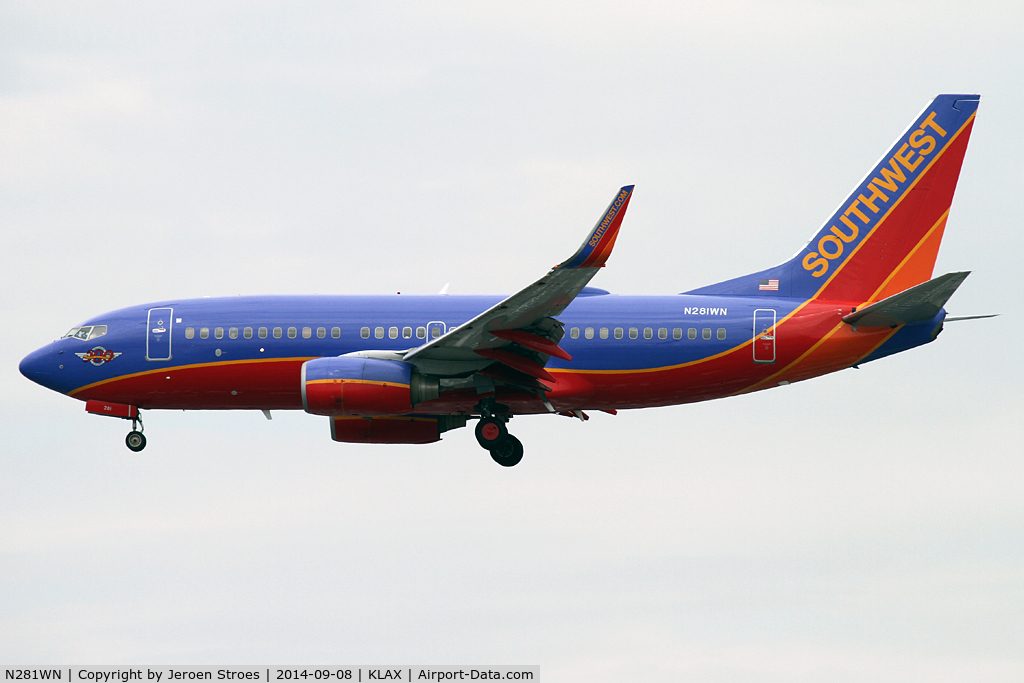 N281WN, 2007 Boeing 737-7H4 C/N 36528, 500th southwest NG