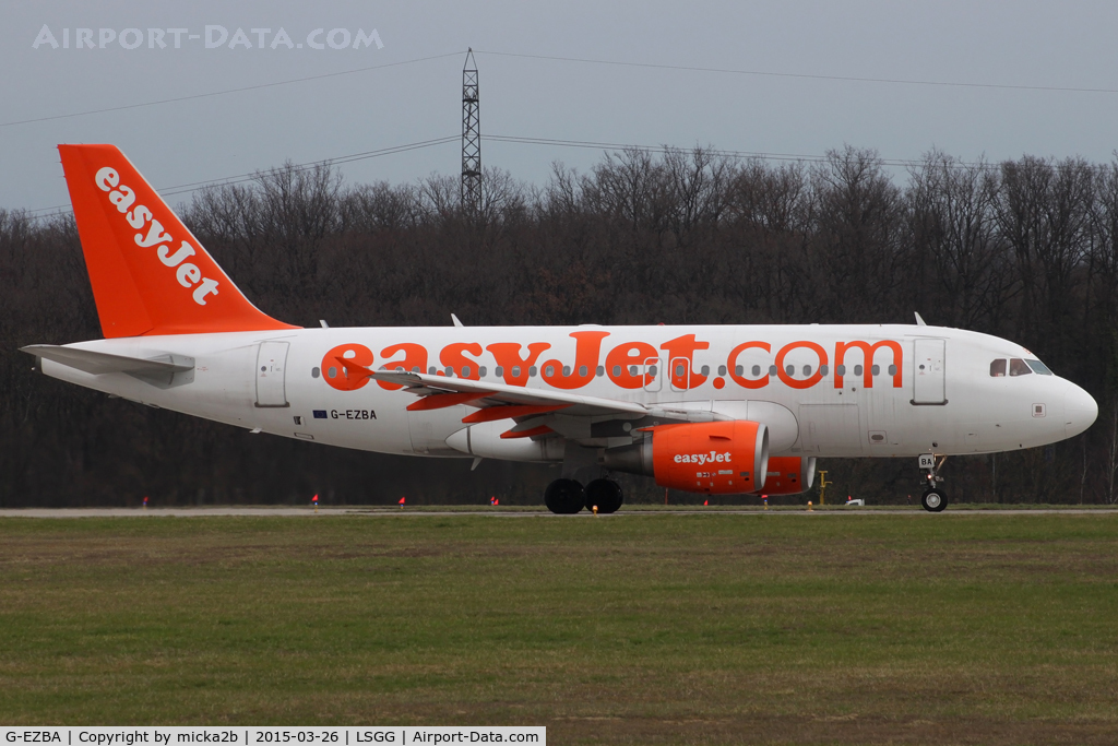 G-EZBA, 2006 Airbus A319-111 C/N 2860, Taxiing