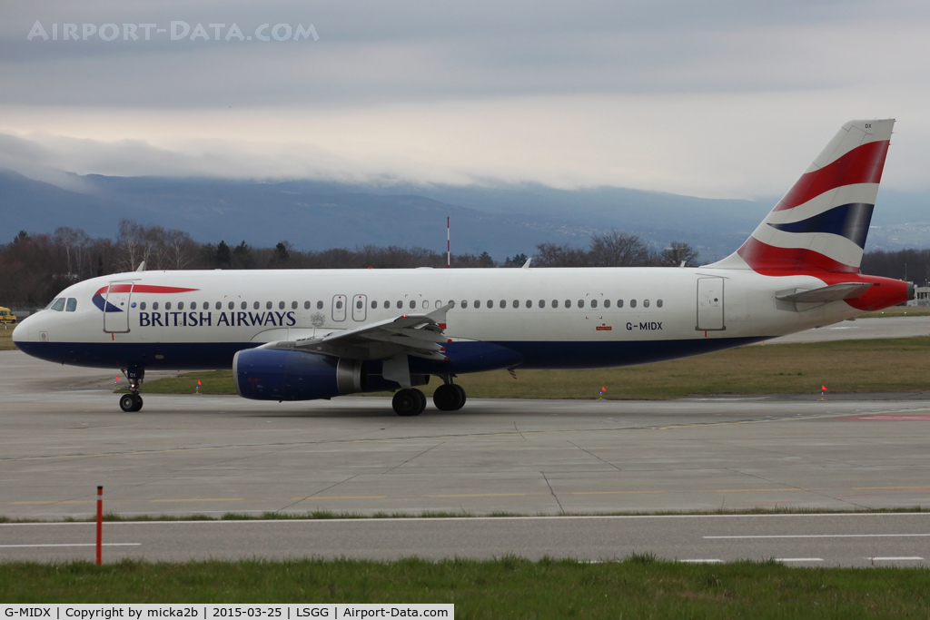 G-MIDX, 2000 Airbus A320-232 C/N 1177, Taxiing. Scrapped in January 2023.
