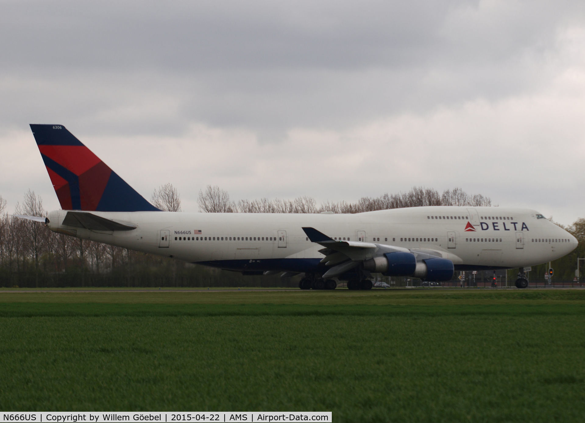 N666US, 1989 Boeing 747-451 C/N 23821, Taxi to runway 36L of Schiphol Airport