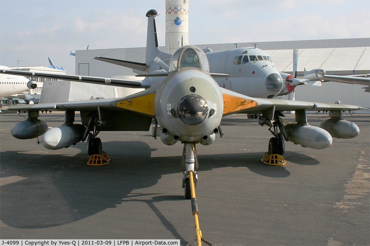 J-4099, 1959 Hawker Hunter F.58 C/N 41H-697466, Hawker Hunter F.58, Air & Space Museum Paris-Le Bourget (LFPB-LBG)