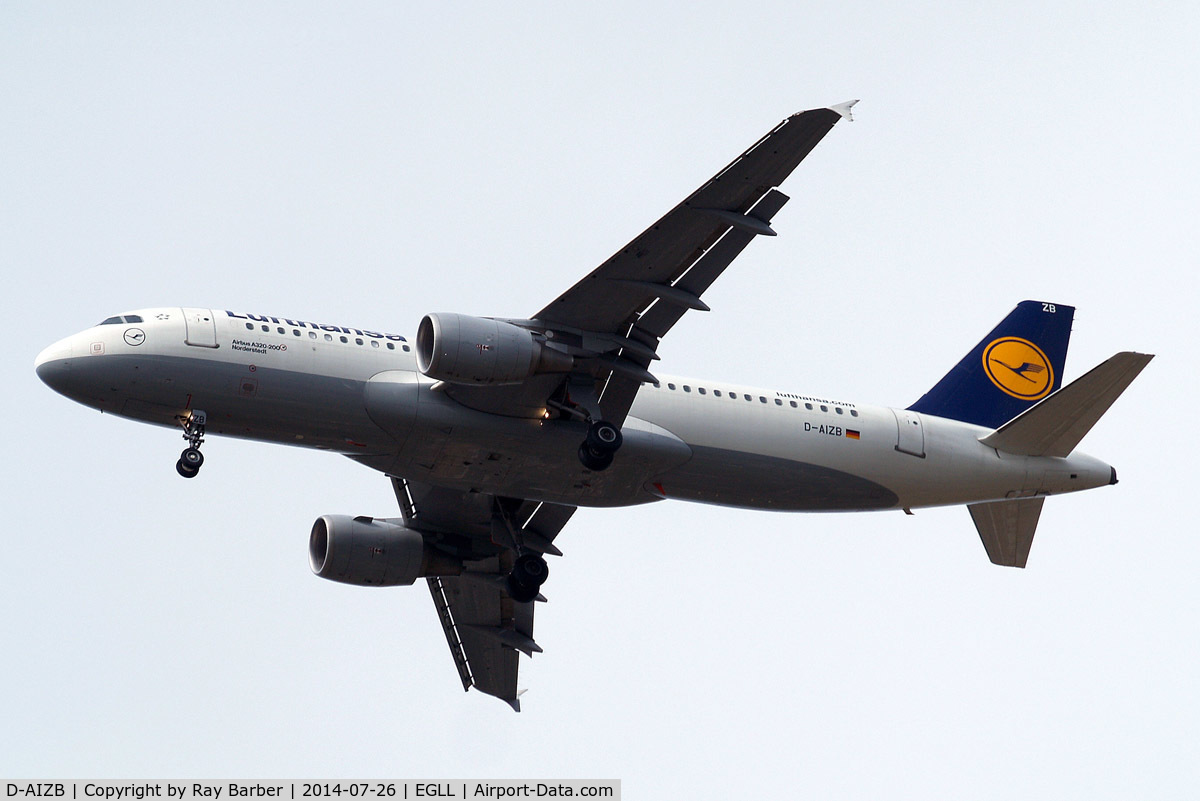 D-AIZB, 2009 Airbus A320-214 C/N 4120, Airbus A320-214 [4120] (Lufthansa) Home~G 26/07/2014. On approach 27R.
