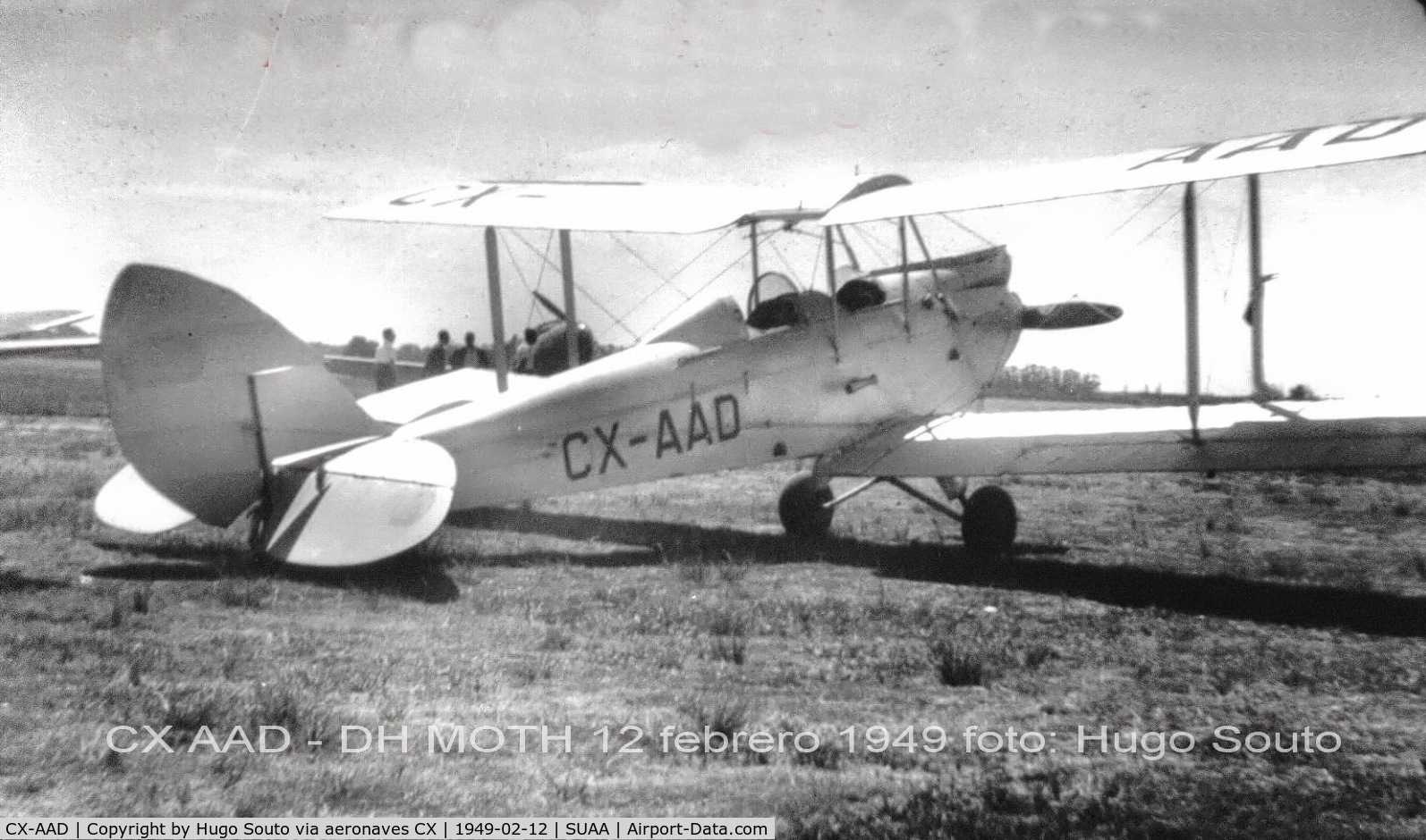CX-AAD, 1928 De Havilland DH-60G Moth C/N 818, Avión de instrucción  primaria usado por el Centro Nacional de Aviación foto año 1949.