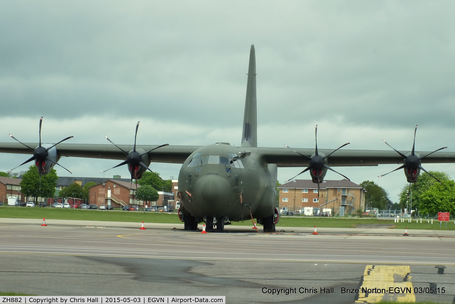 ZH882, 1999 Lockheed Martin C-130J Hercules C.5 C/N 382-5480, RAF 30 Squadron