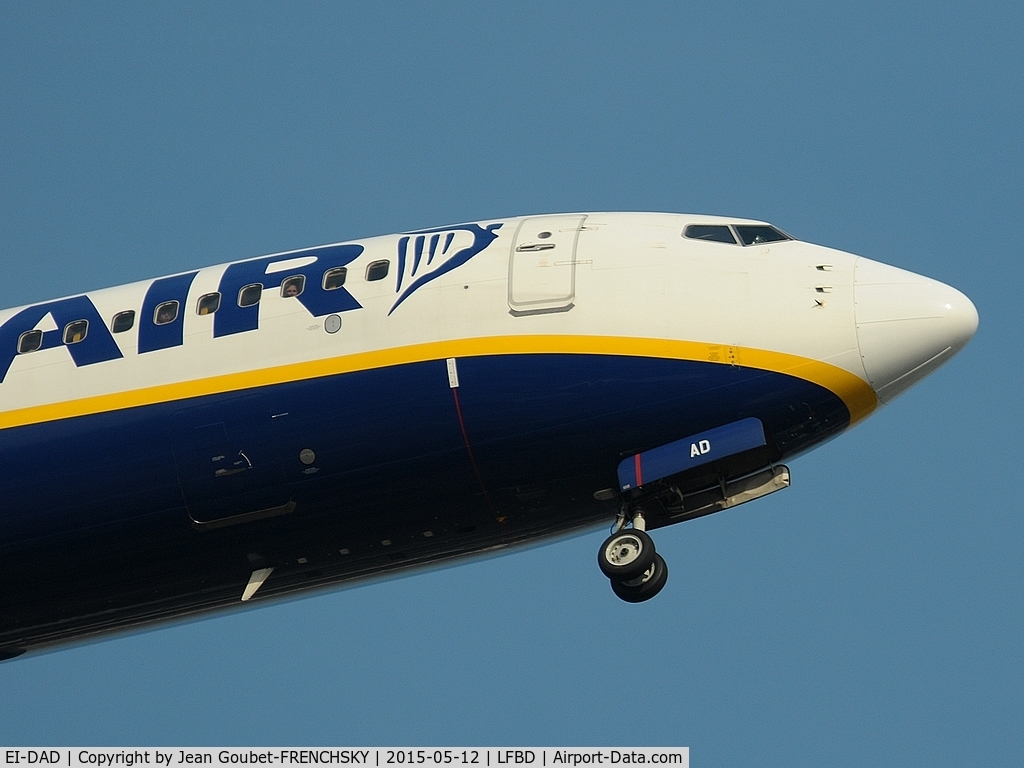 EI-DAD, 2002 Boeing 737-8AS C/N 33544, FR6654 from Edinburgh (EDI) landing 23