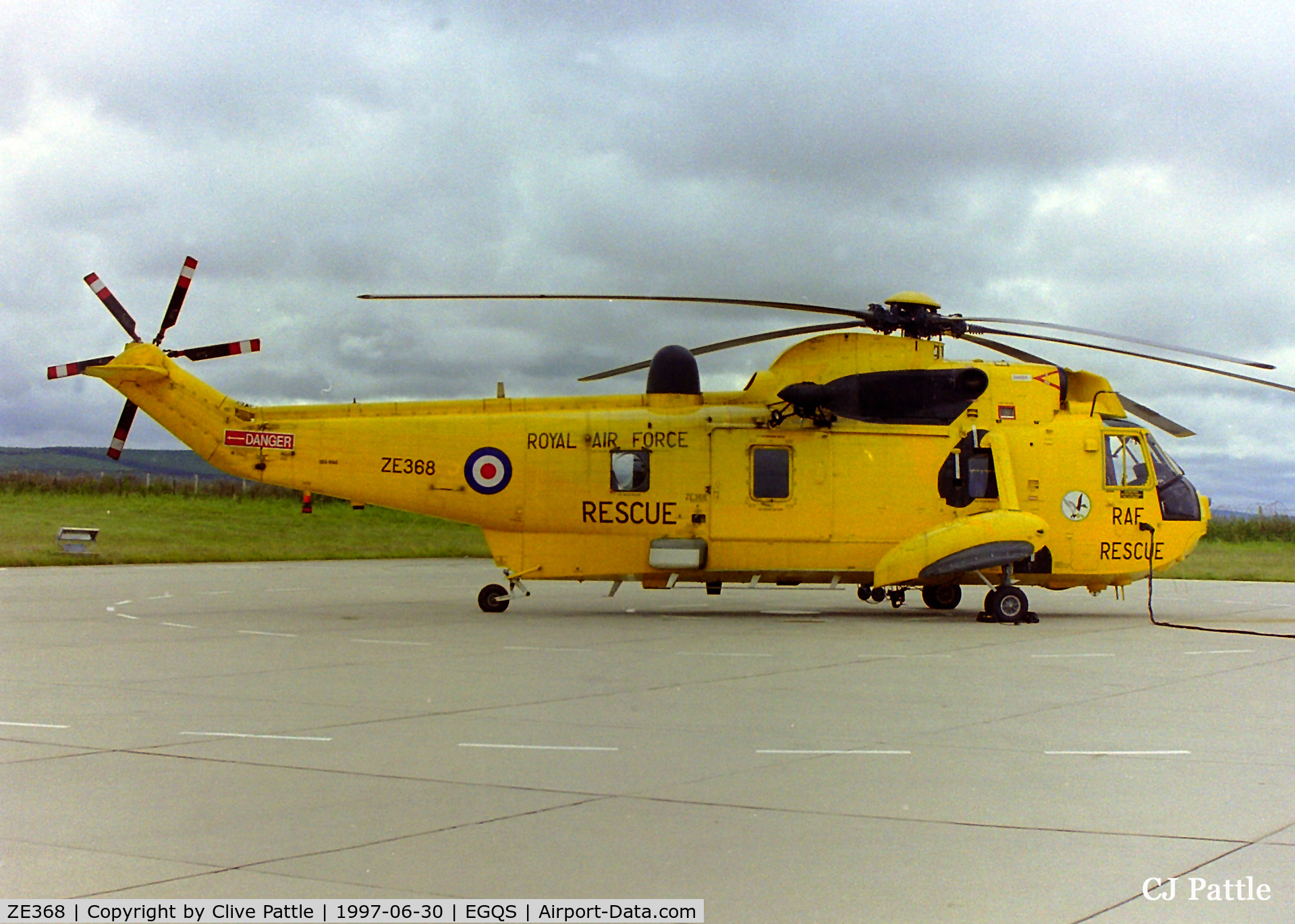 ZE368, 1985 Westland Sea King HAR.3 C/N WA947, On the ramp at its home base at RAF Lossiemouth (EGQS) whilst serving in the SAR role with 'B' Flt 202 Sqn