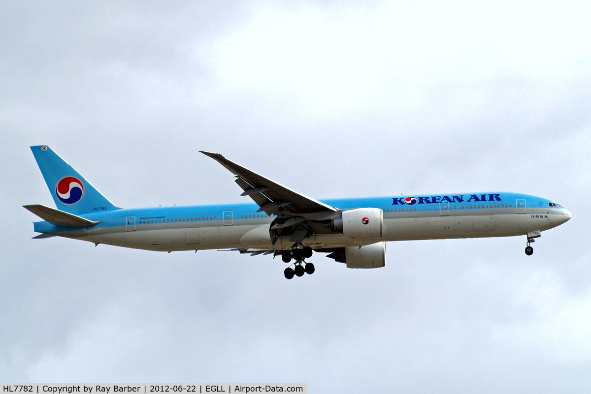 HL7782, 2009 Boeing 777-3B5/ER C/N 37643, Boeing 777-3B5ER [37643] (Korean Air) Home~G 22/06/2012. On approach 27L.