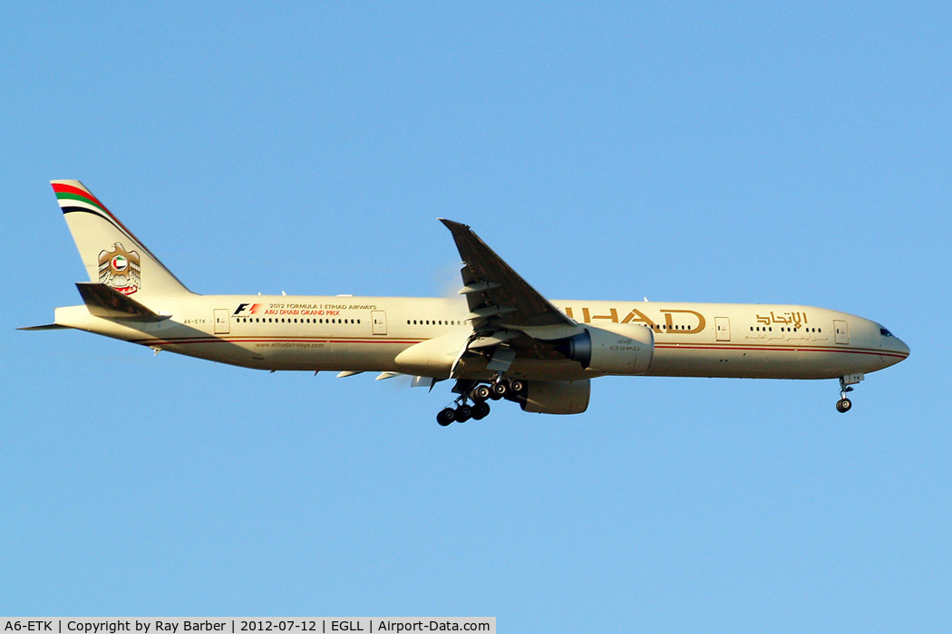 A6-ETK, 2012 Boeing 777-3FX/ER C/N 39686, Boeing 777-3FXER [39686] (Etihad Airways) Home~G 12/07/2012. On approach 27L.