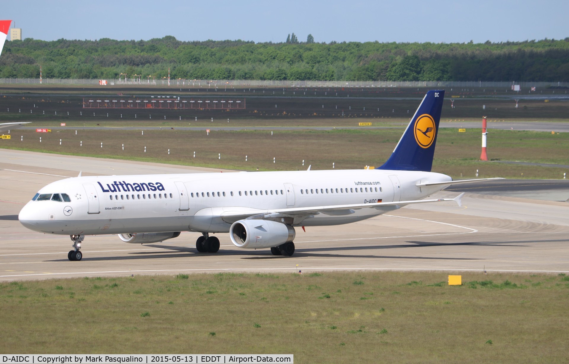 D-AIDC, 2010 Airbus A321-231 C/N 4560, Airbus A321