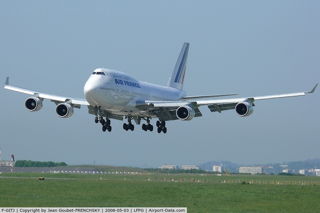 F-GITJ, 2004 Boeing 747-428 C/N 32871, Air France landing from Miami