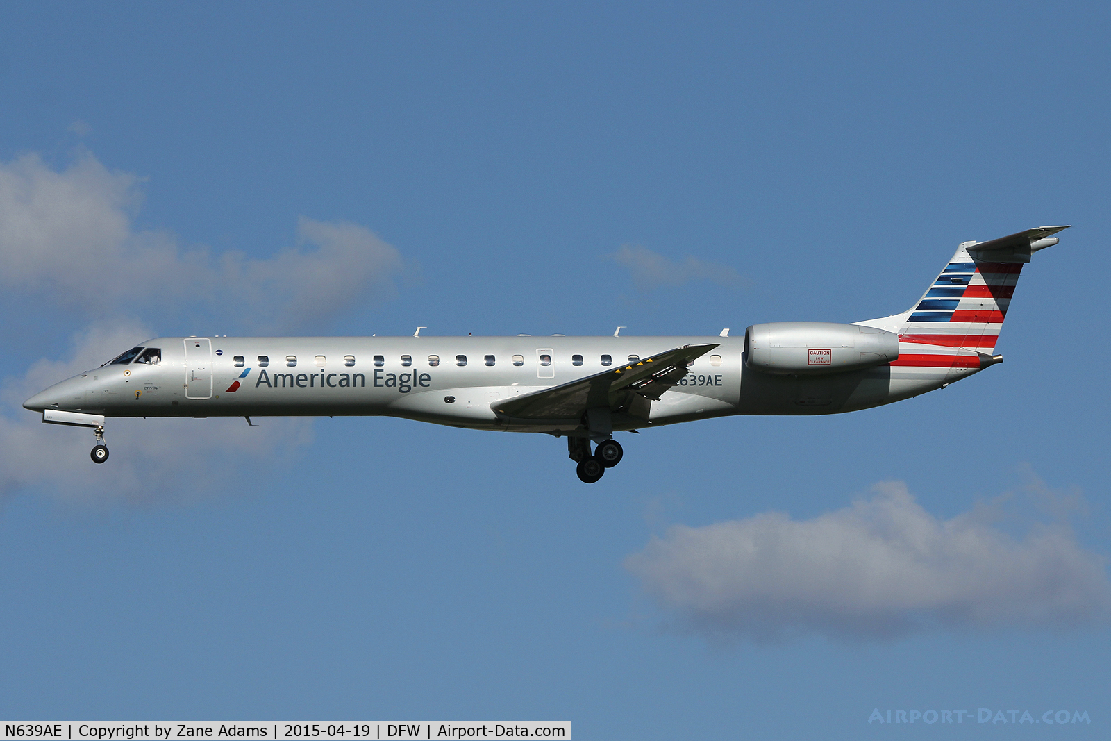 N639AE, 1999 Embraer ERJ-145LR (EMB-145LR) C/N 145182, Landing at DFW Airport