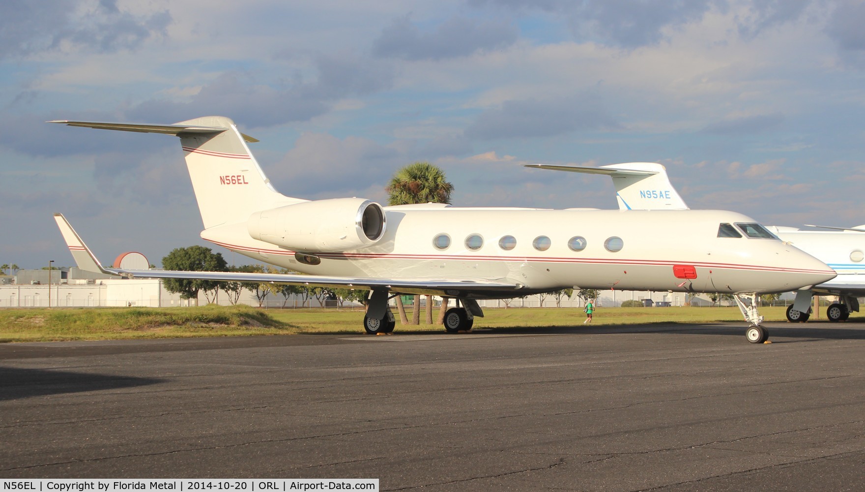 N56EL, 2011 Gulfstream Aerospace GIV-X (G450) C/N 4230, Gulfstream 450