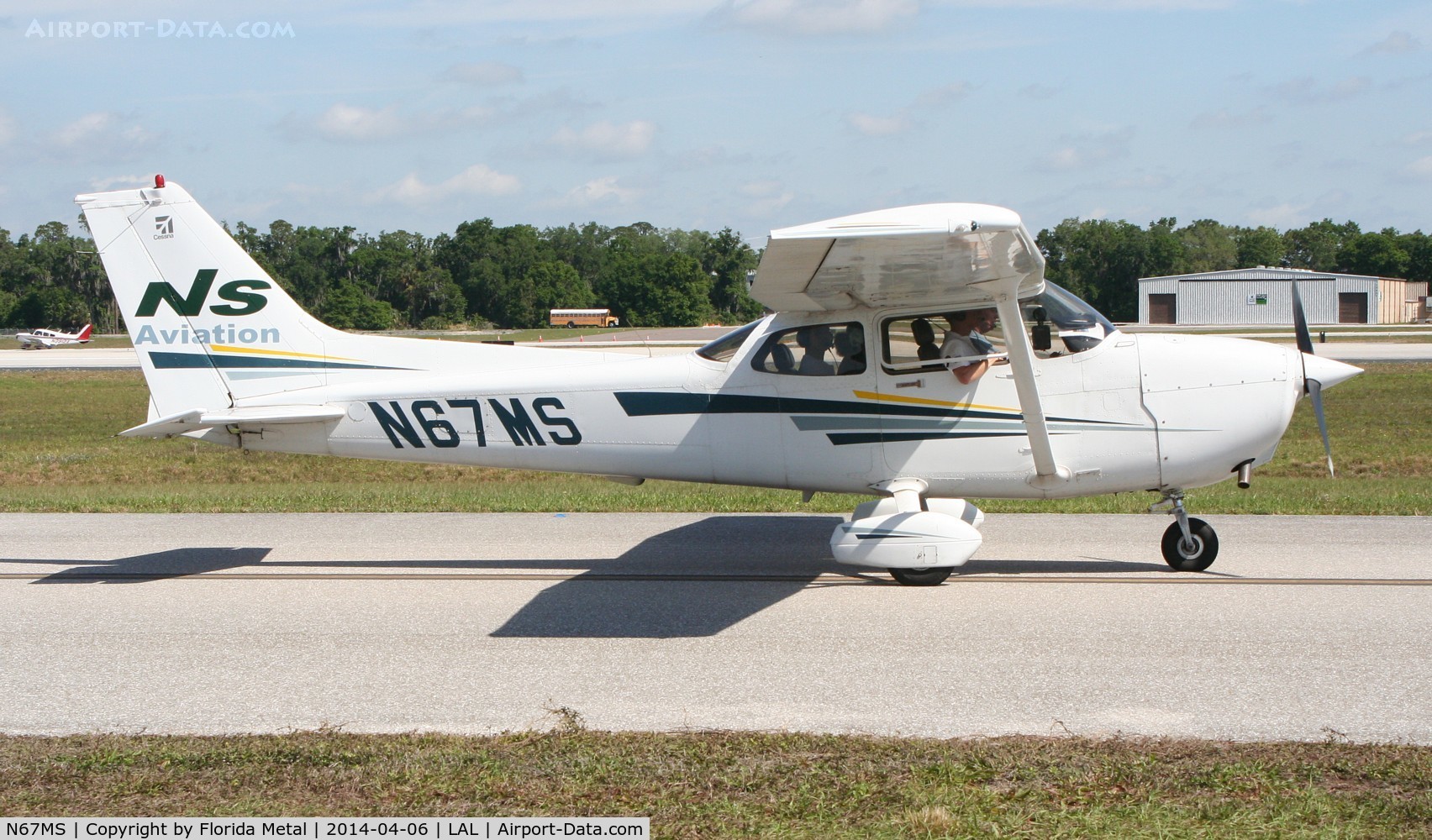 N67MS, 2001 Cessna 172S C/N 172S8993, Cessna 172S