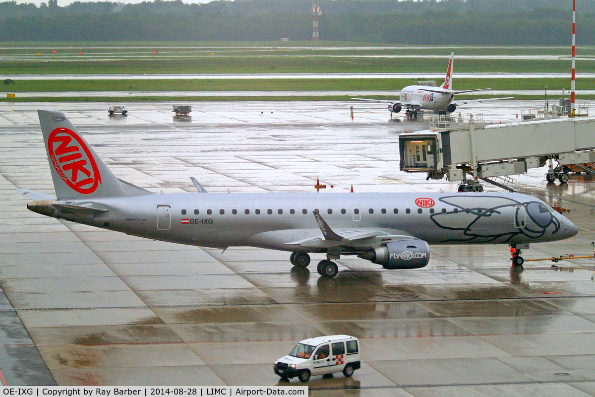 OE-IXG, 2011 Embraer 190LR (ERJ-190-100LR) C/N 19000435, Embraer Emb-190-100LR [19000435] (flyniki) Milan-Malpensa~I 28/08/2014