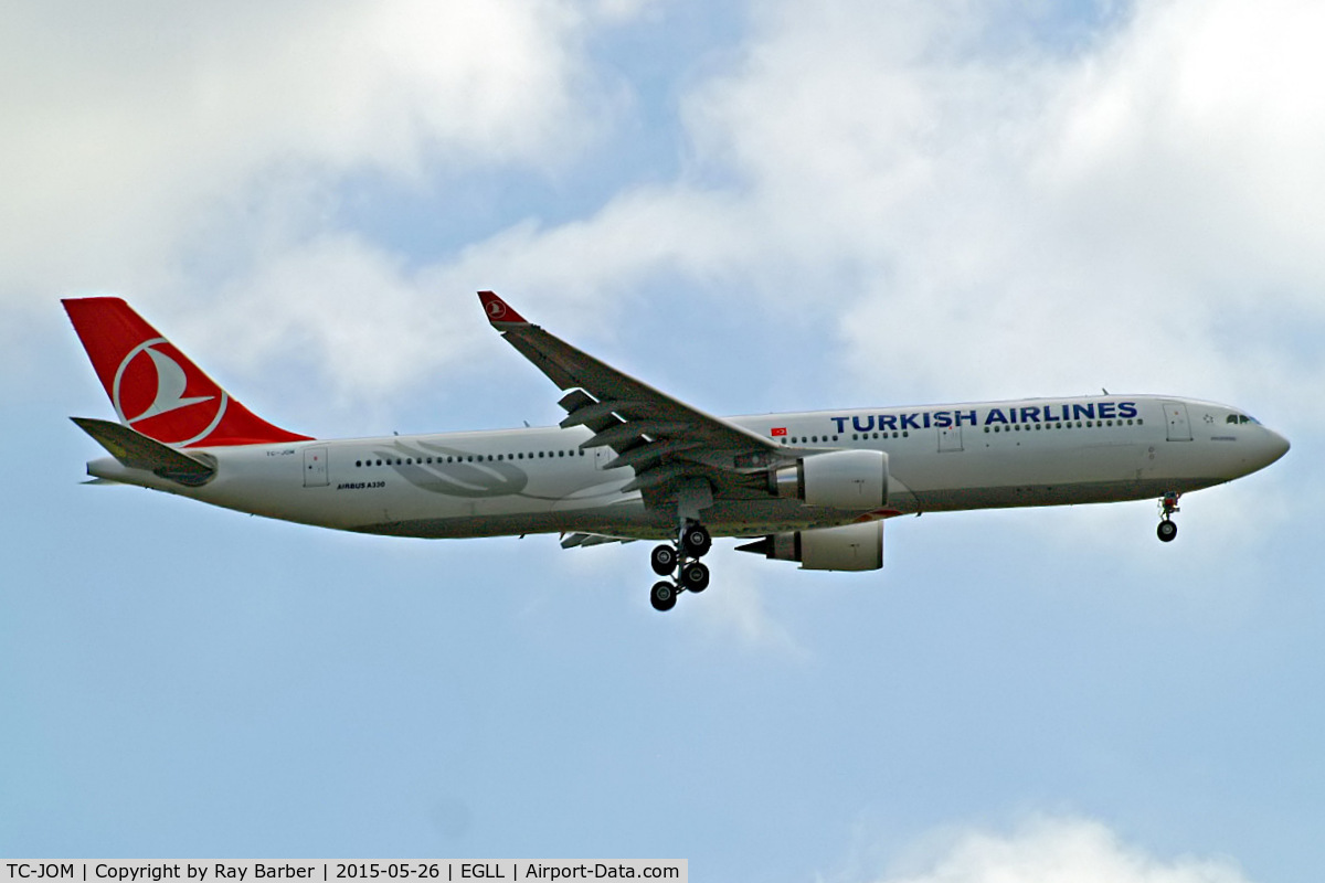 TC-JOM, 2014 Airbus A330-302 C/N 1499, Airbus A330-302 [1499] (Turkish Airlines) Home~G 26/05/2015. On approach 27L.