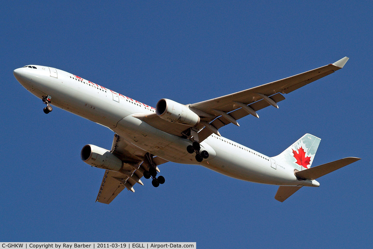 C-GHKW, 2001 Airbus A330-343 C/N 0408, Airbus A330-343X [408] (Air Canada) Home~G 19/03/2011. On approach 27R.