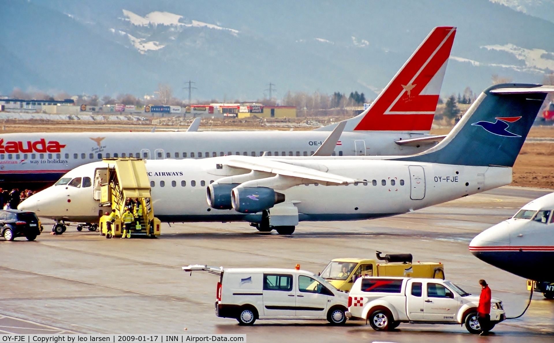 OY-FJE, 1993 British Aerospace Avro 146-RJ100 C/N E3234, Innsbruck 17.1.09
