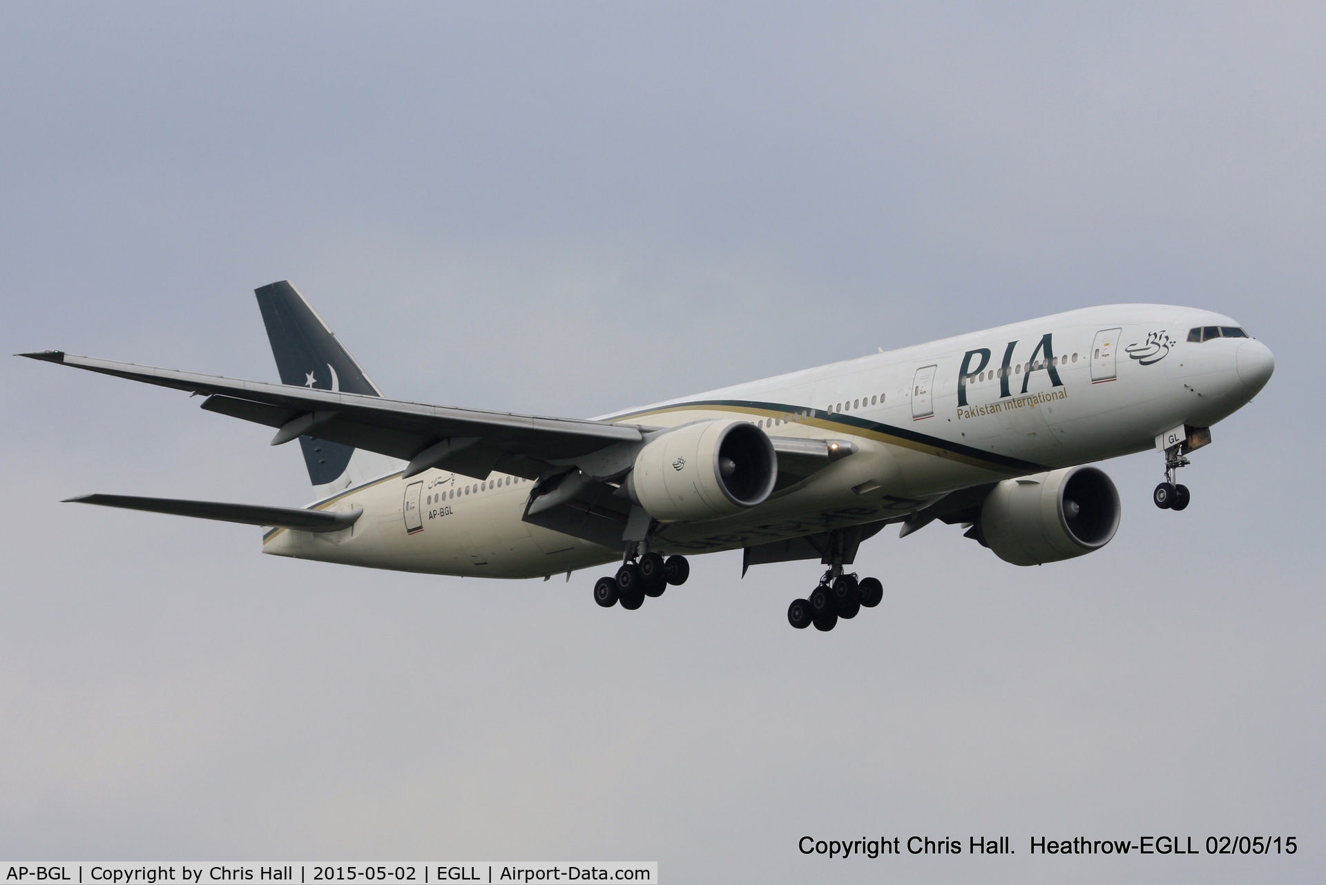 AP-BGL, 2004 Boeing 777-240/ER C/N 33777, PIA Pakistan International Airlines