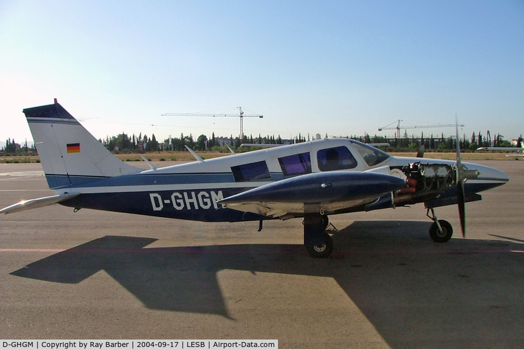 D-GHGM, Piper PA-34-200 C/N 34-7250157, Piper PA-34-200 Seneca [34-7250157] Palma-Son Bonet~EC 17/09/2004