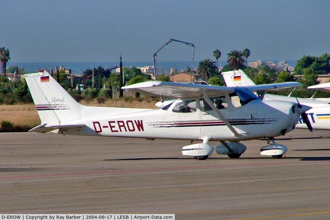 D-EROW, Cessna 172R C/N 17280328, Cessna 172R Skyhawk [172-80328] Palma-Son Bonet~EC 17/09/2004