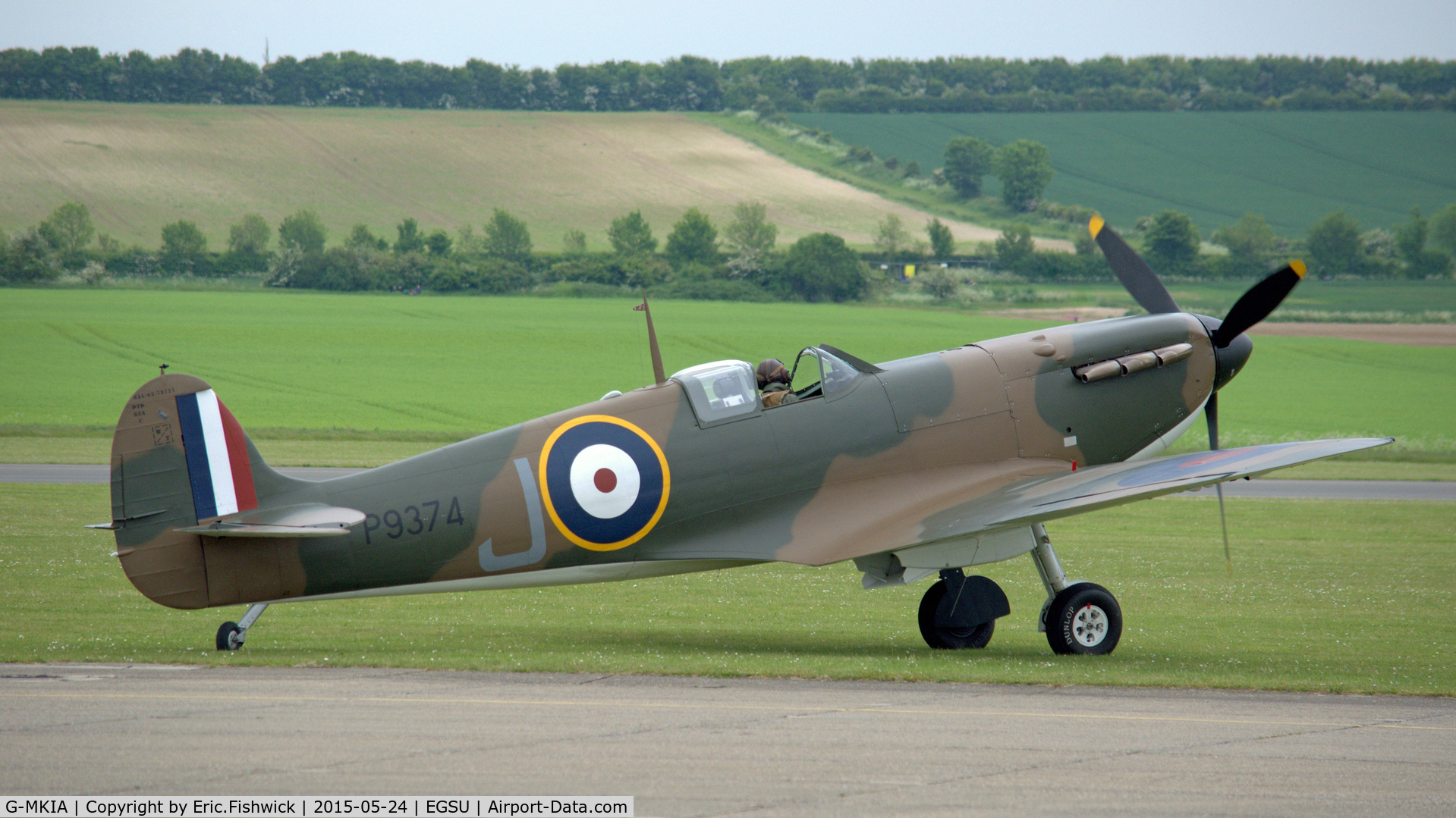 G-MKIA, 1939 Supermarine 300 Spitfire Mk1A C/N 6S/30565, 2. G-MKIA (P9374) preparing to display at The IWM VE Day Anniversary Air Show, May 2015