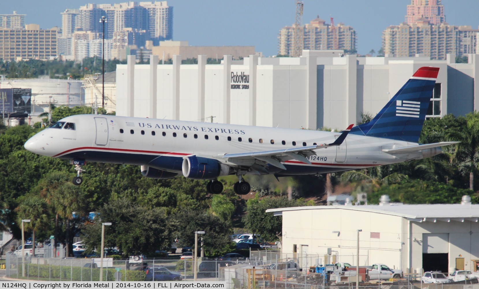 N124HQ, 2007 Embraer 175LR (ERJ-170-200LR) C/N 17000200, US Airways E175