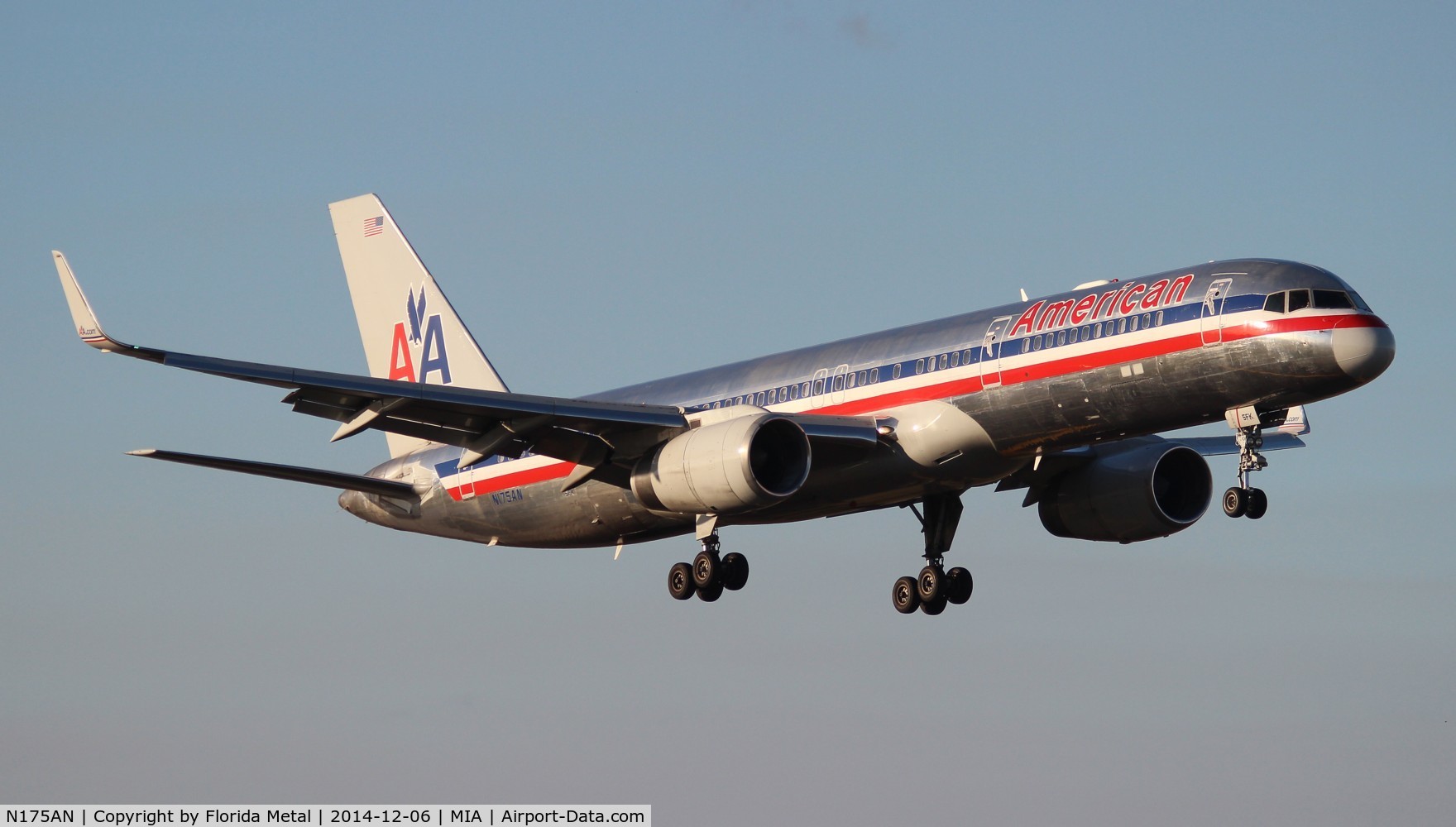 N175AN, 2001 Boeing 757-223 C/N 32394, American