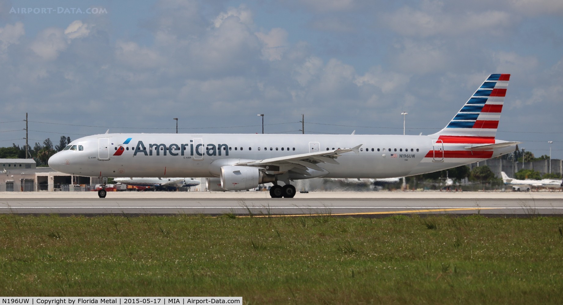 N196UW, 2009 Airbus A321-211 C/N 3879, American