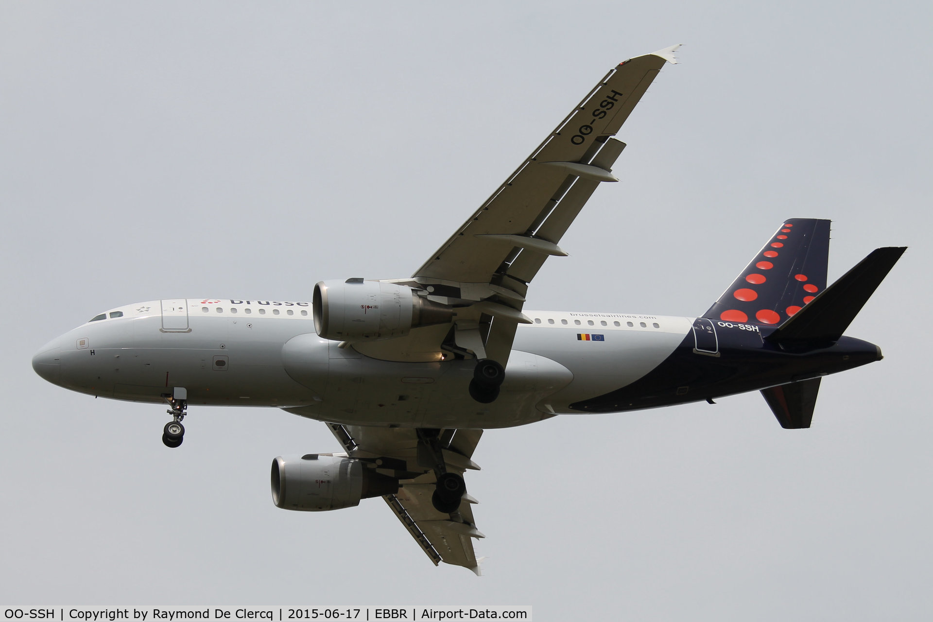 OO-SSH, 2006 Airbus A319-112 C/N 2925, Landing at Brussels.