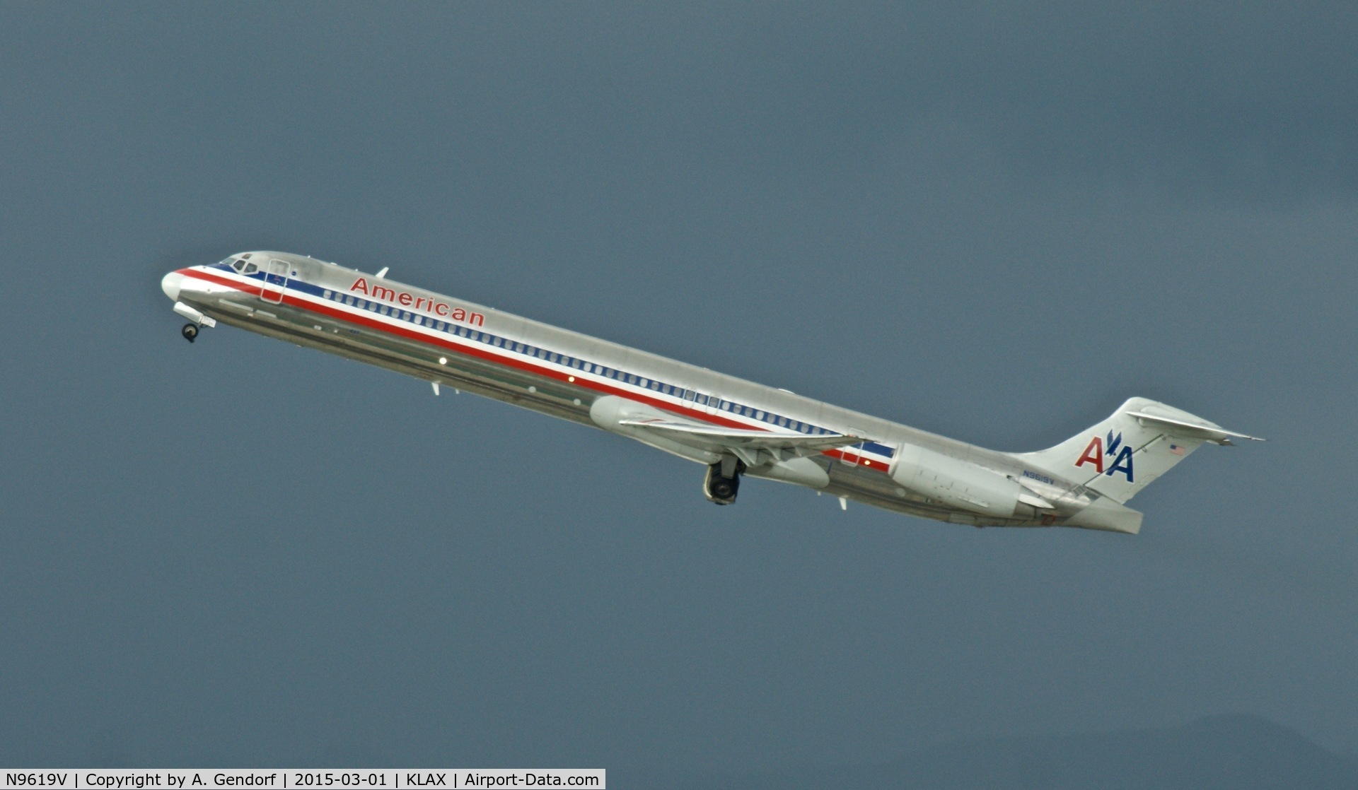 N9619V, 1997 McDonnell Douglas MD-83 (DC-9-83) C/N 53566, American Airlines, seen here climbing out at Los Angeles(KLAX)