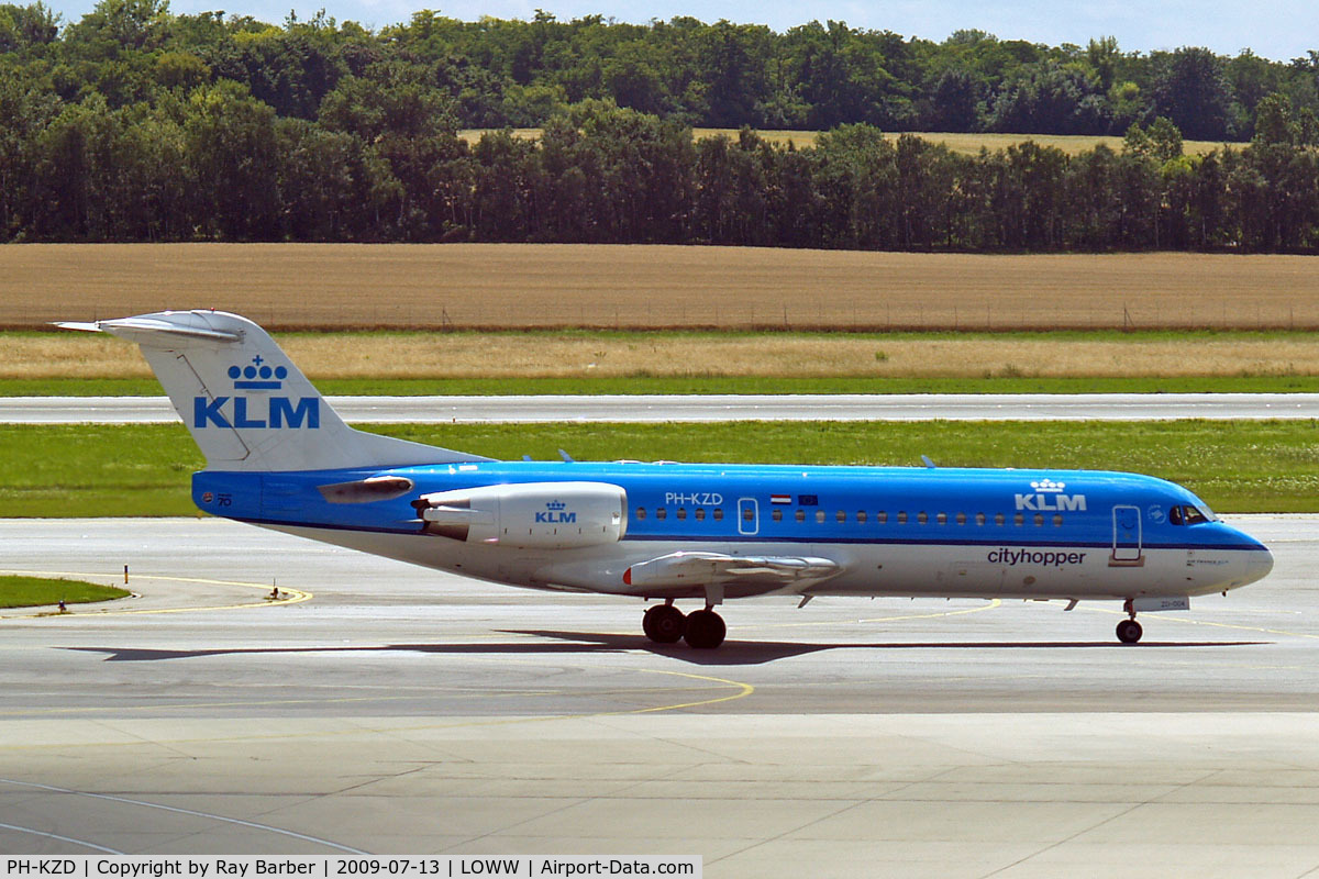 PH-KZD, 1997 Fokker 70 (F-28-0070) C/N 11582, Fokker F-70 [11582] (KLM cityhopper) Vienna-Schwechat~OE 13/07/2009