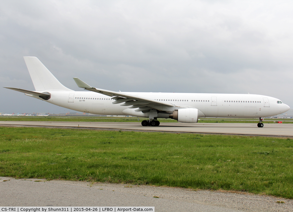 CS-TRI, 1996 Airbus A330-322 C/N 120, Lining up rwy 14L for departure... Used by Belgian Air Force this day for logistic