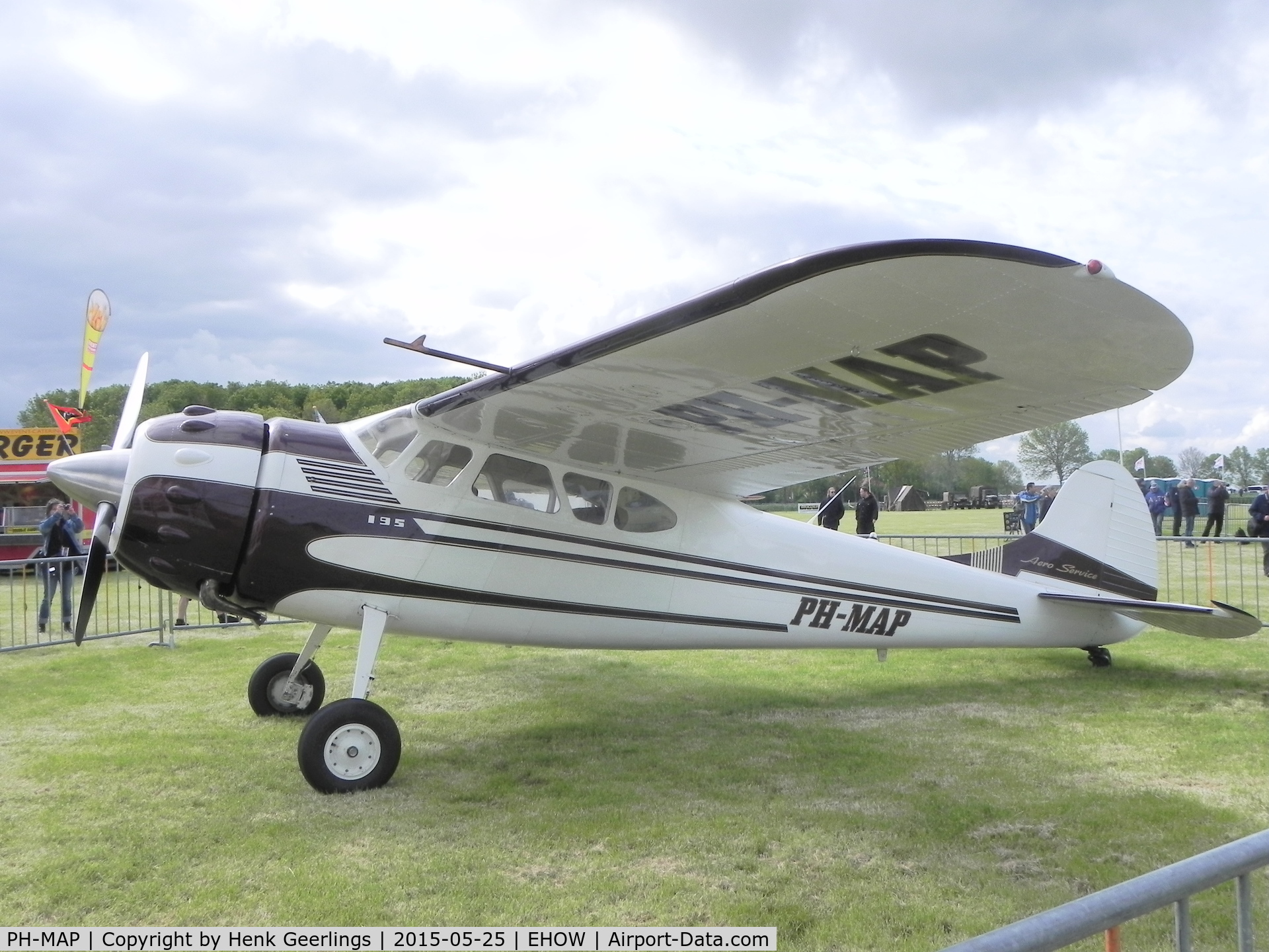 PH-MAP, 1948 Cessna 195 C/N 7205, Oostwold Airshow