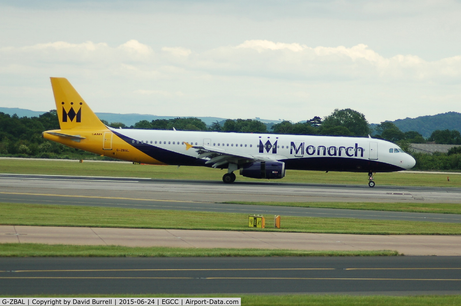 G-ZBAL, 2008 Airbus A321-231 C/N 3522, Monarch Airbus A321-231 landed at Manchester Airport.