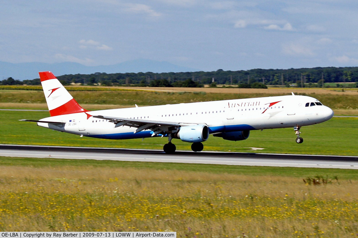 OE-LBA, 1995 Airbus A321-111 C/N 552, Airbus A321-111 [0552] (Austrian Airlines) Vienna-Schwechat~OE 13/07/2009