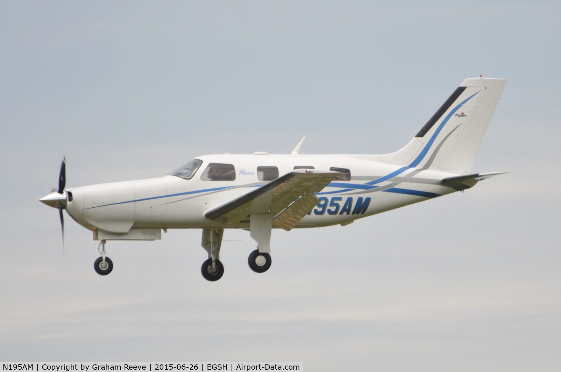 N195AM, 2010 Piper PA-46R-350T Malibu Matrix C/N 4692146, Landing at Norwich.