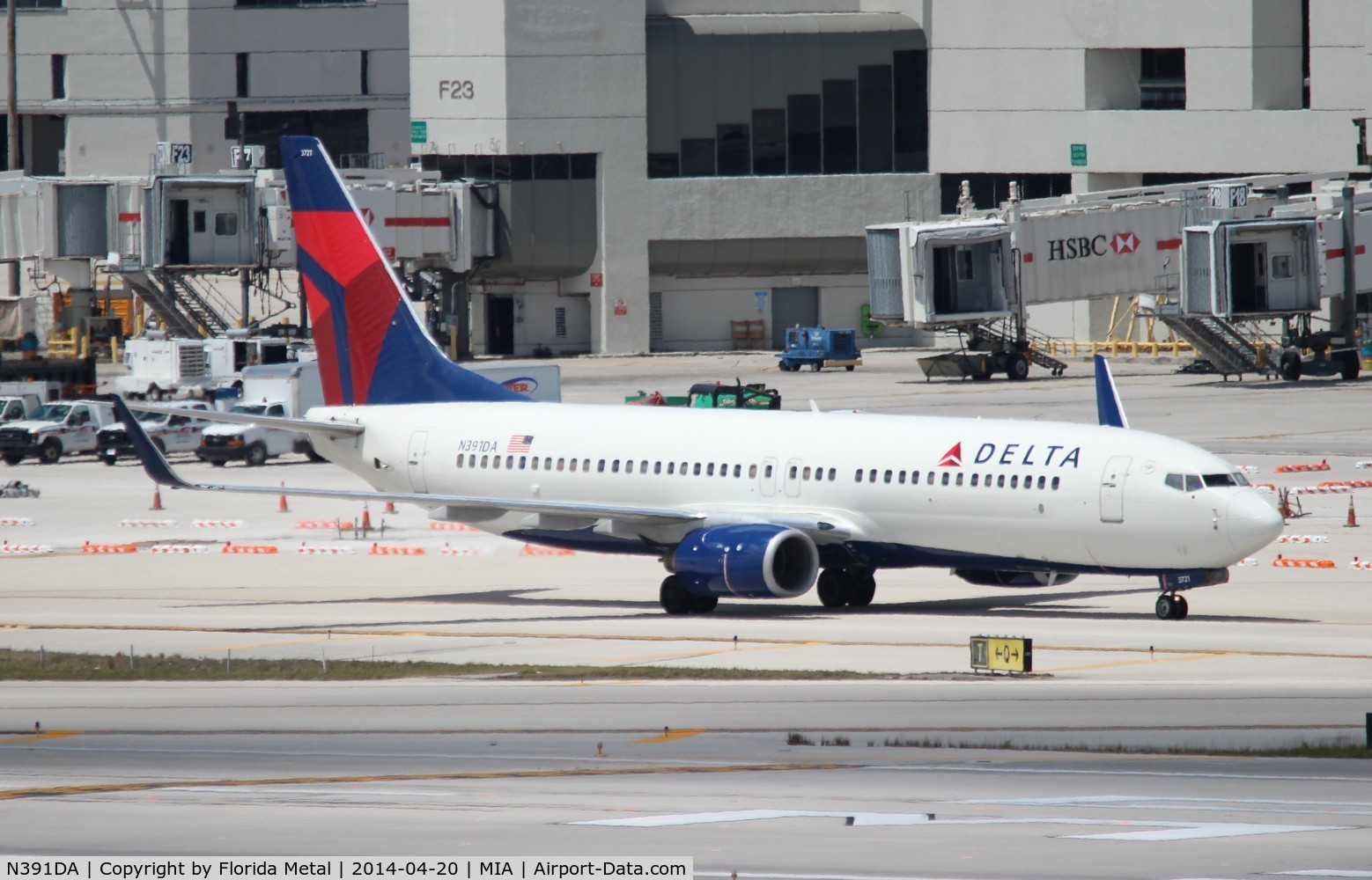 N391DA, 2000 Boeing 737-832 C/N 30560, Delta