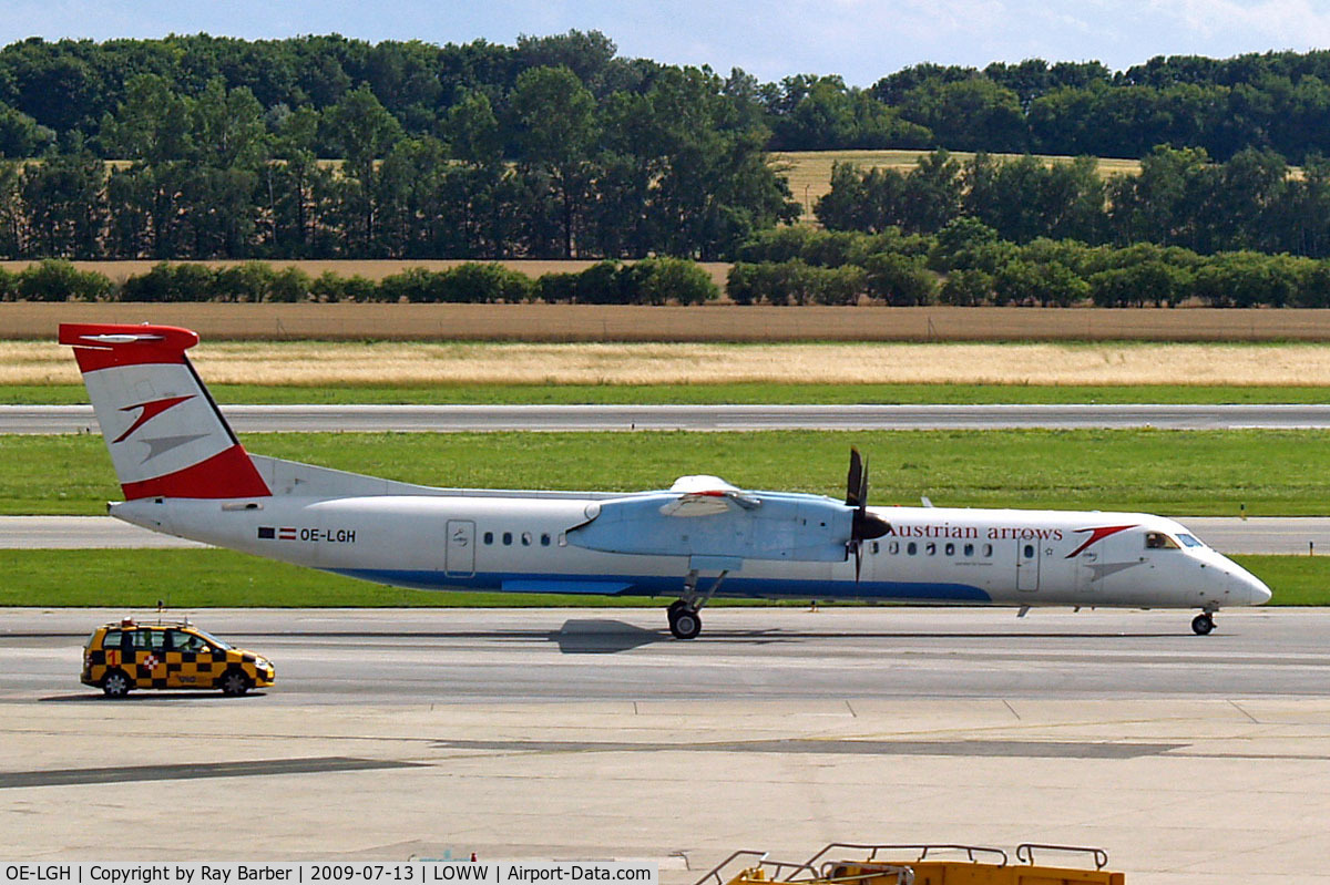 OE-LGH, 2002 De Havilland Canada DHC-8-402Q Dash 8 C/N 4075, De Havilland Canada DHC-8Q-402 Dash 8 [4075] (Austrian Arrows) Vienna-Schwechat~OE 13/07/2015