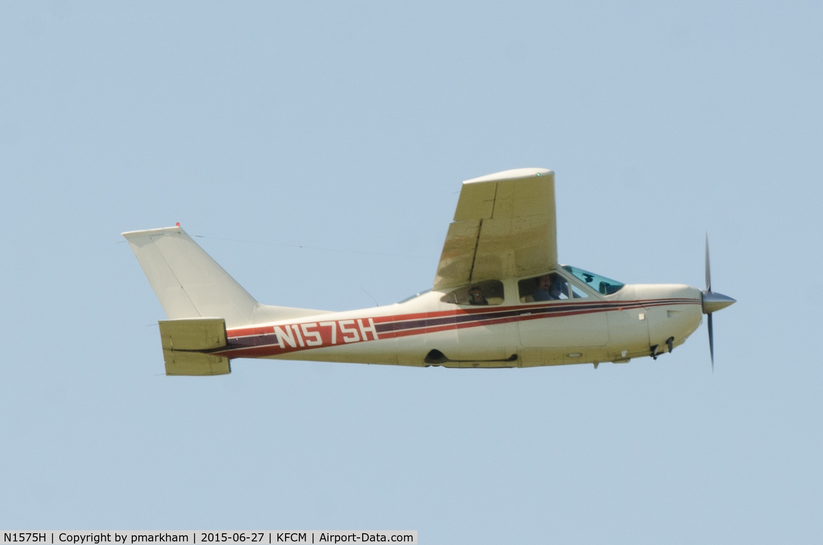 N1575H, 1975 Cessna 177RG Cardinal C/N 177RG0749, Off the departure end of Runway 28