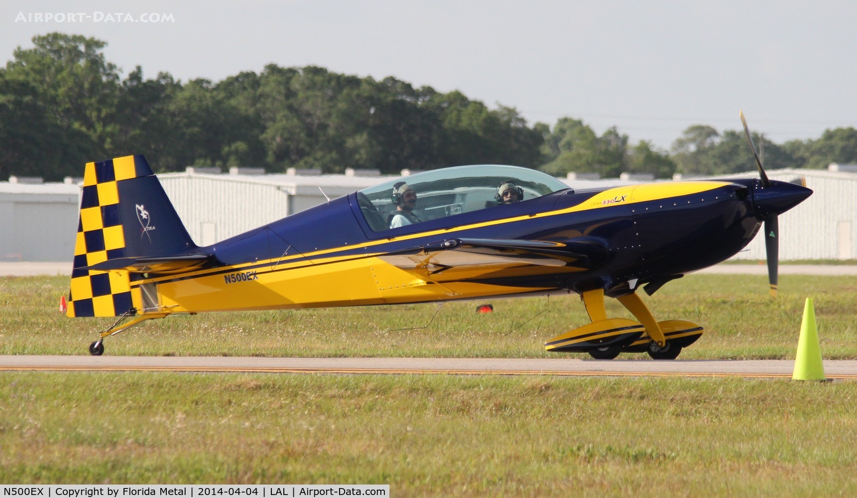 N500EX, 2012 Extra EA-300LC C/N LC009, Extra 300