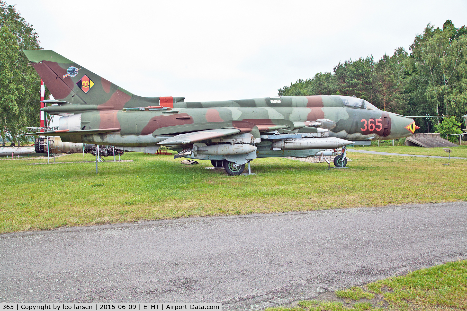 365, Sukhoi Su-22M-4 C/N 25511, Flugplatzmuseum Cottbus 9.6.15 ex 25 04