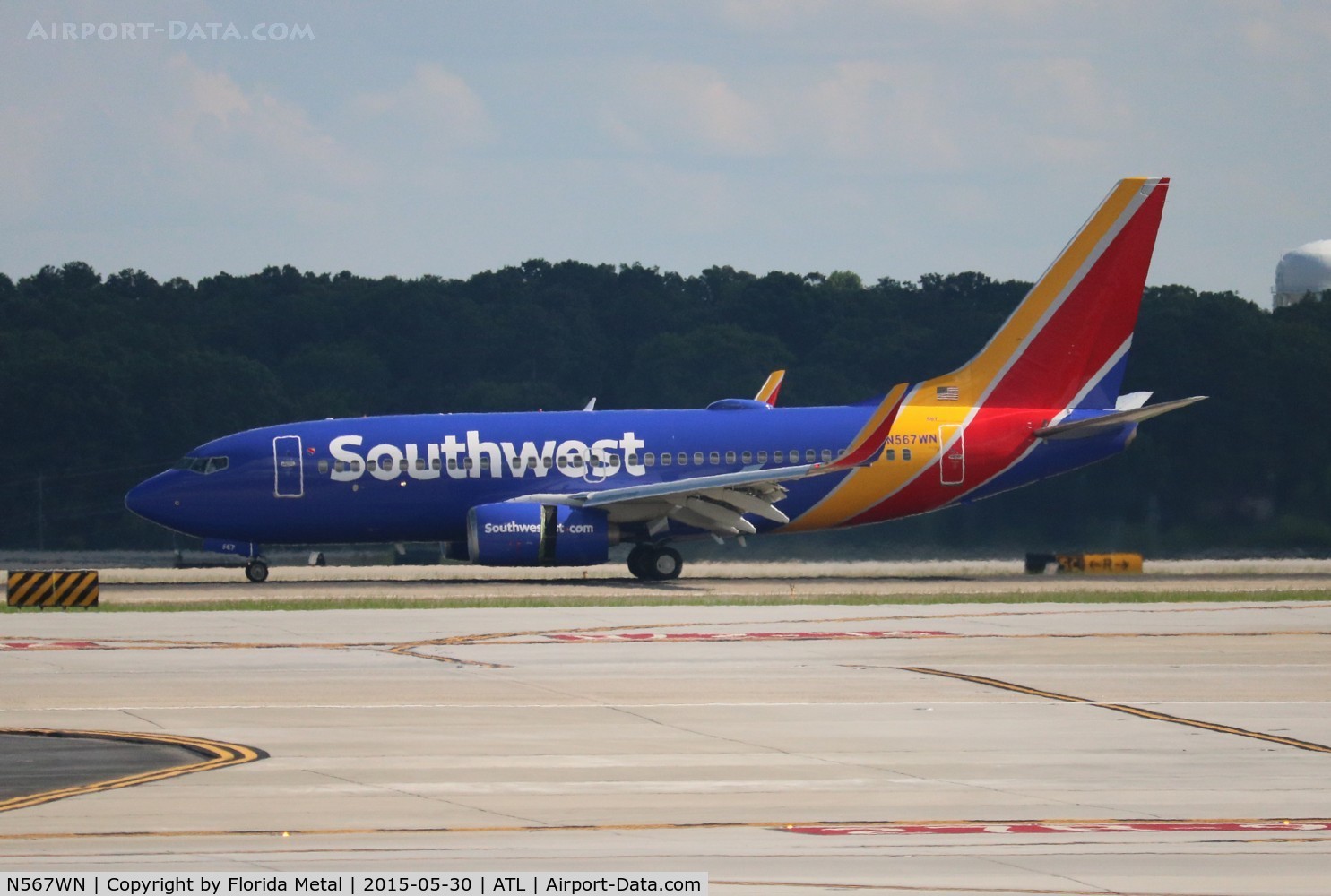 N567WN, 2002 Boeing 737-7CT C/N 32747, According to Planespotters.net, Southwest just picked this 737 up from West Jet.